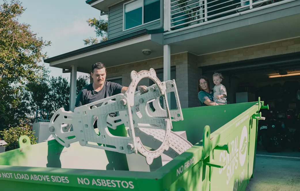 1040x665-customer-skip-bin-1