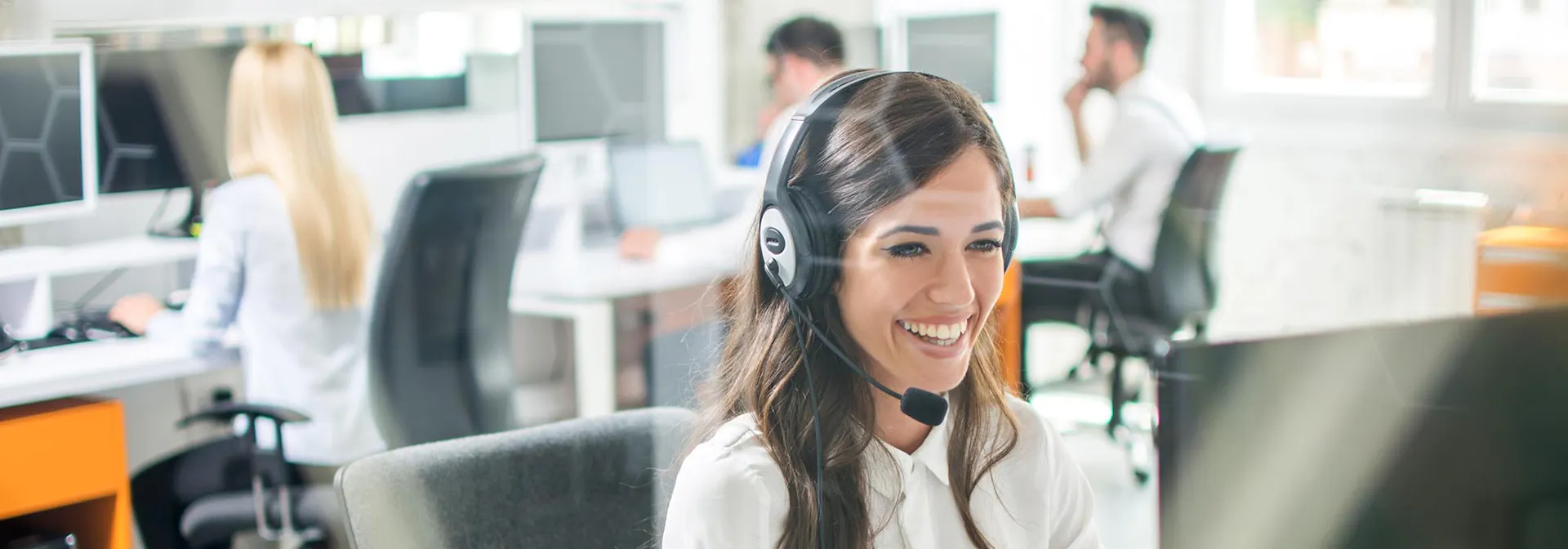 contact 2000x700-customer-service-contact