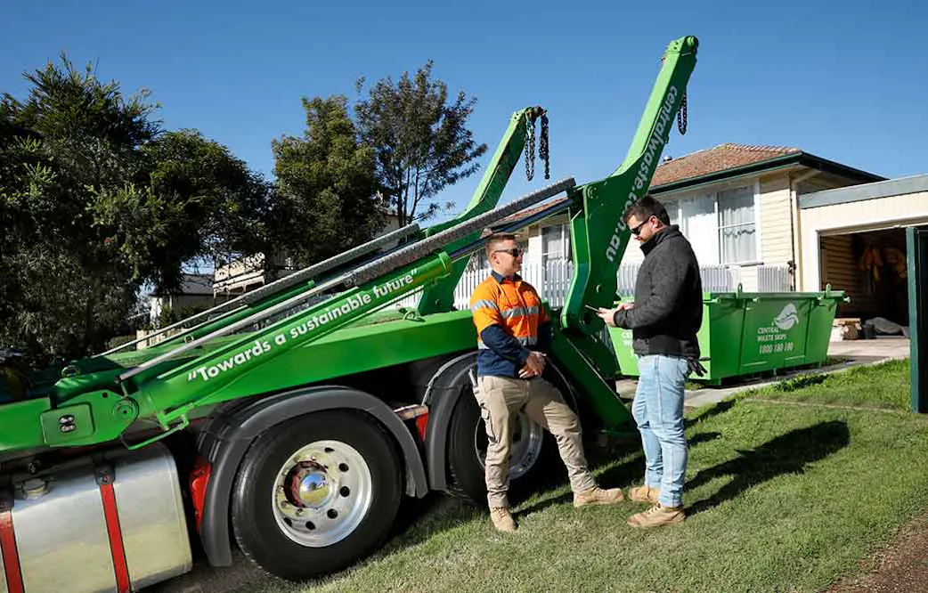 residential-skip-hire 1040x665-residential-skip-bin-delivery